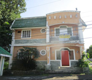 House & Lot in Lot 1, Block 24, corner Emerald Ave., & Opal St., Emerald Coast Executive Village, Brgy. Peas / Duale, Limay, Bataan - Foreclosed Property