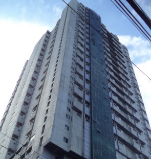 Condominium in Unit 17B-21, 17/F, Tower B, Victoria de Manila 1, 1655 Taft Ave., Brgy. 696, Zone 76, Malate District, Manila City - Foreclosed Property