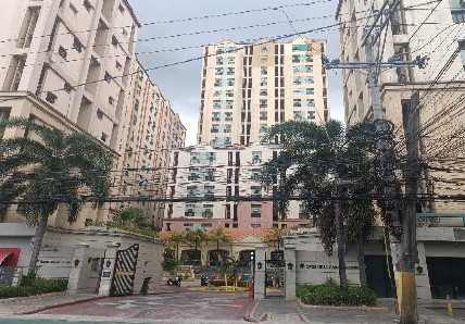 Condominium in Unit B, 17/F, Cluster 5, Greenhills Garden Square, Bonny Serrano Ave., Brgy. Bagong Lipunan ng Crame, Cubao, Quezon City - Foreclosed Property
