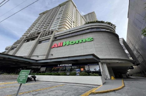 Condominium in Unit 31F-3104, 31/F, Tower 2, Laureano Di Trevi, Chino Roces Ave., Pio del Pilar, Makati City - Foreclosed Property