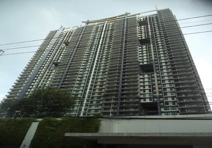 Condominium in Unit 2620, 26/F, North Tower, Flair Towers Condominium, Reliance corner Pine Street, Brgy. Highway Hills, Mandaluyong City - Foreclosed Property
