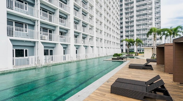 Condominium in Unit 3766, 37/F, Breeze Residences, Roxas Blvd., Brgy. 5 Zone 2, San Rafael District, Pasay City - Foreclosed Property