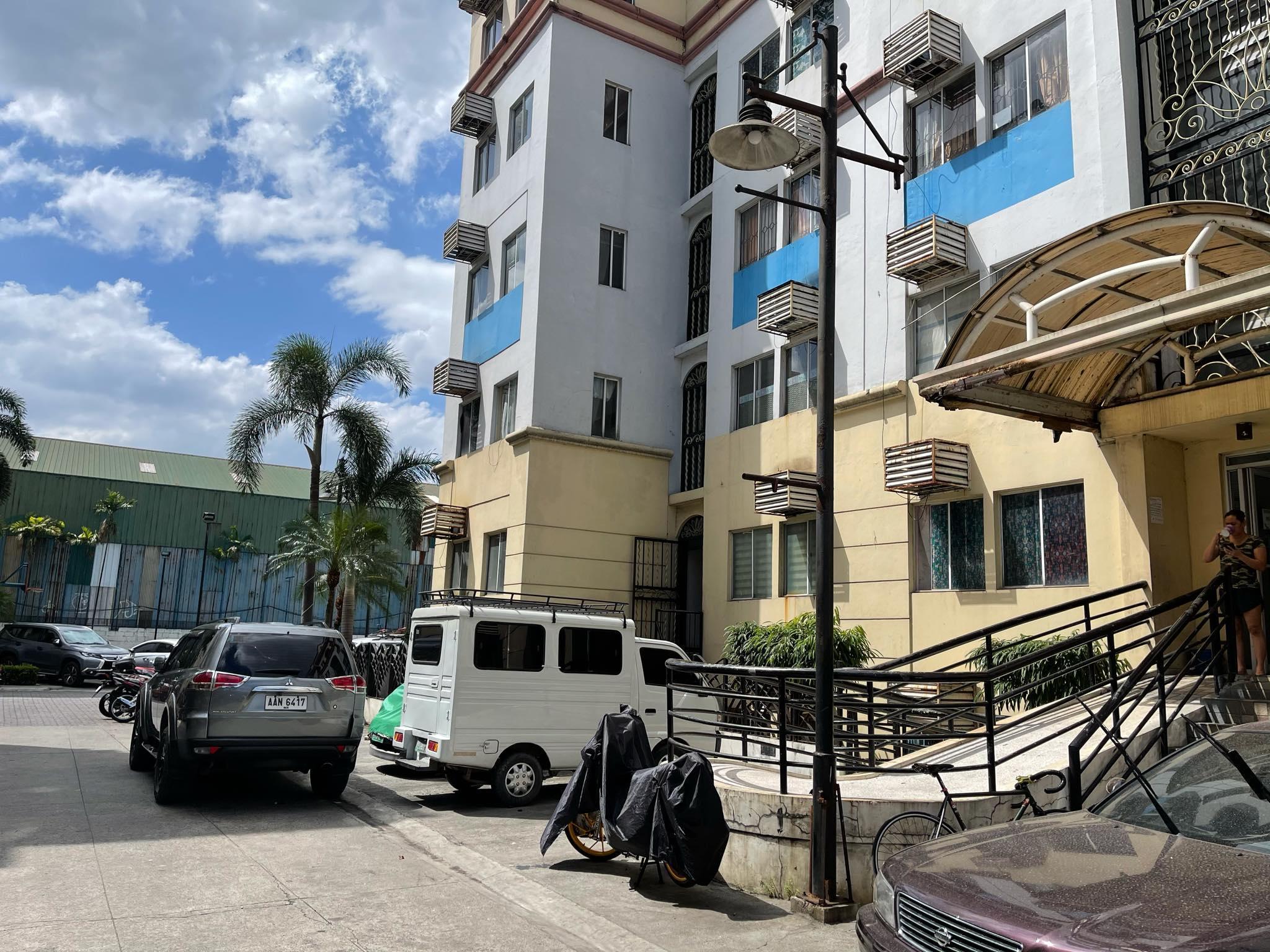 Condominium in Unit B11, Bldg. 1, Lot 2, Blk. 2, Athens Bldg., Chateau de Valenzuela, P. Gregorio Street, Brgy. Lingunan, Valenzuela City, Metro Manila - Foreclosed Property