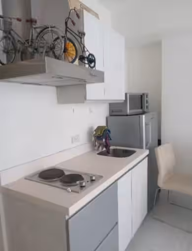 Condominium in Unit Re-1714, 17Th Floor, Rio Building East, Azure Urban Resort, Barangay Marcelo Green, Paranaque City, Metro Manila - Foreclosed Property