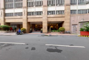 Condominium in Unit W 16/F, Eastwood Legrand Tower 1, Fullerton Rd., Eastwood Expansion, Libis, Quezon City - Foreclosed Property