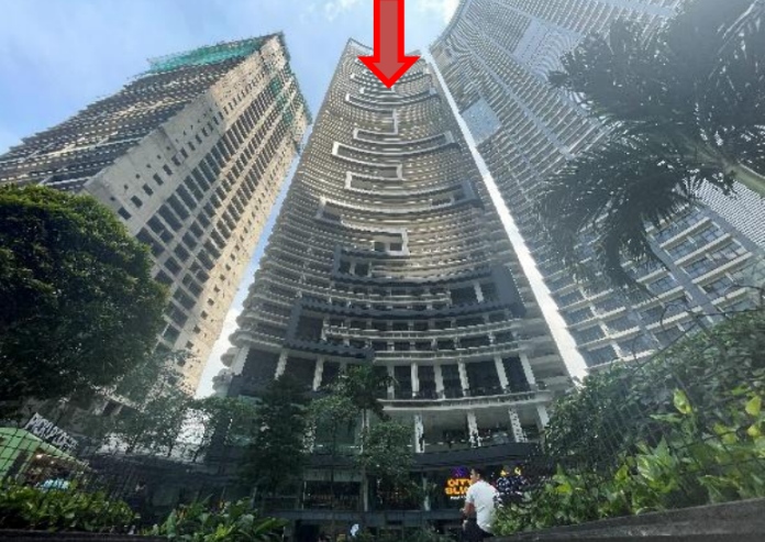 Condominium in Unit 402B, 4th Floor, of the Milano Residences, Century City Drive, Century City, Barangay Poblacion, Makati City, Metropolitan Manila - Foreclosed Property