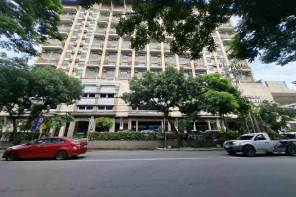 Condominium in Unit 10, 9th Floor, Acacia Escalades, Tower A, Eulogio Amang Rodriguez Avenue corner Caruncho Road (Formerly Calle Industria), Barangay Manggahan, Pasig City, Metropolitan Manila - Foreclosed Property