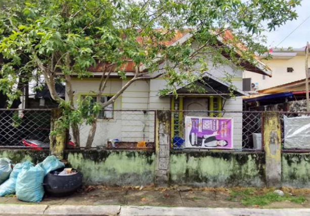 House & Lot in Lot 17 Block 71, Barandilya corner Pilarete Street, La Residencia Subdivision, Barangay Balite and San Marcos, Calumpit, Bulacan - Foreclosed Property