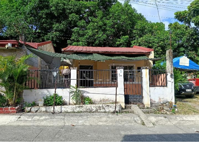 House & Lot in Lot 16 Block 1 Tulips St., Camella Greenleaf Subdivision, Kaypian, San Jose Del Monte City, Bulacan - Foreclosed Property