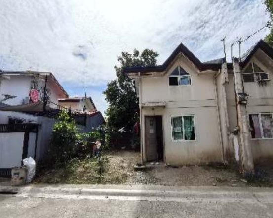 House & Lot in Lot 22 Block 31, Carmel Village Phase 2, Barangay Barandal, Calamba City, Province of Laguna - Foreclosed Property