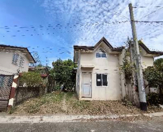 House & Lot in Lot 7, Blok 31, Carmel Village Phase 2 Barangay Barandal, Calamba City, Province of Laguna - Foreclosed Property