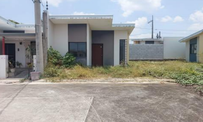 House & Lot in Lot 7 Block 7, along Road Lot 6 Inside Amaia Scapes Trece Martires City, Province of Cavite - Foreclosed Property