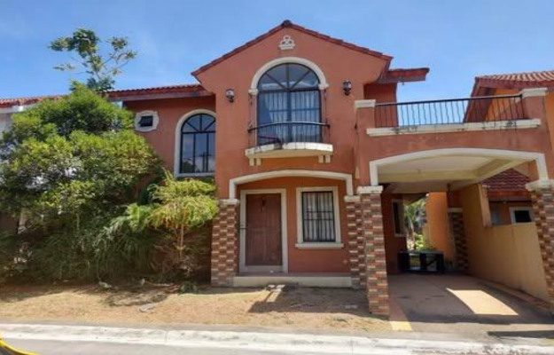 House & Lot in Lot 13 Block 6, Flodini Street, PontIcelli Hills Subdivision, Barangay Molino, Bacoor City, Cavite - Foreclosed Property